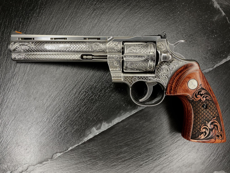 COLT PYTHON Photo